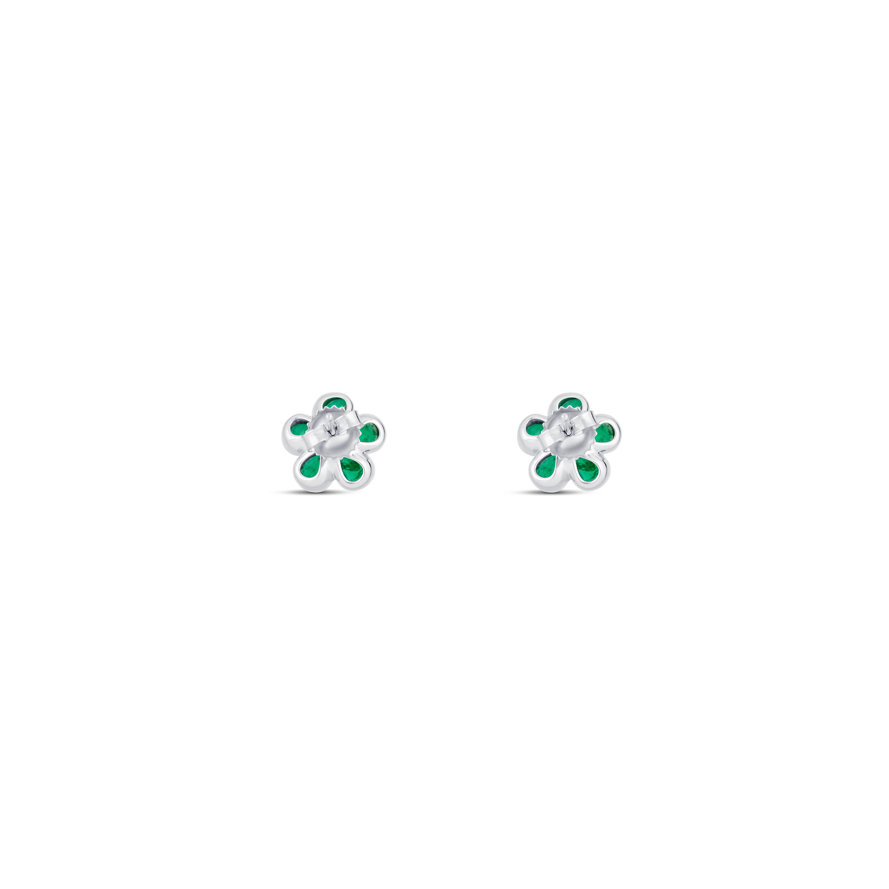 14K White Gold Emerald And Diamond Flower Earrings - Image 4