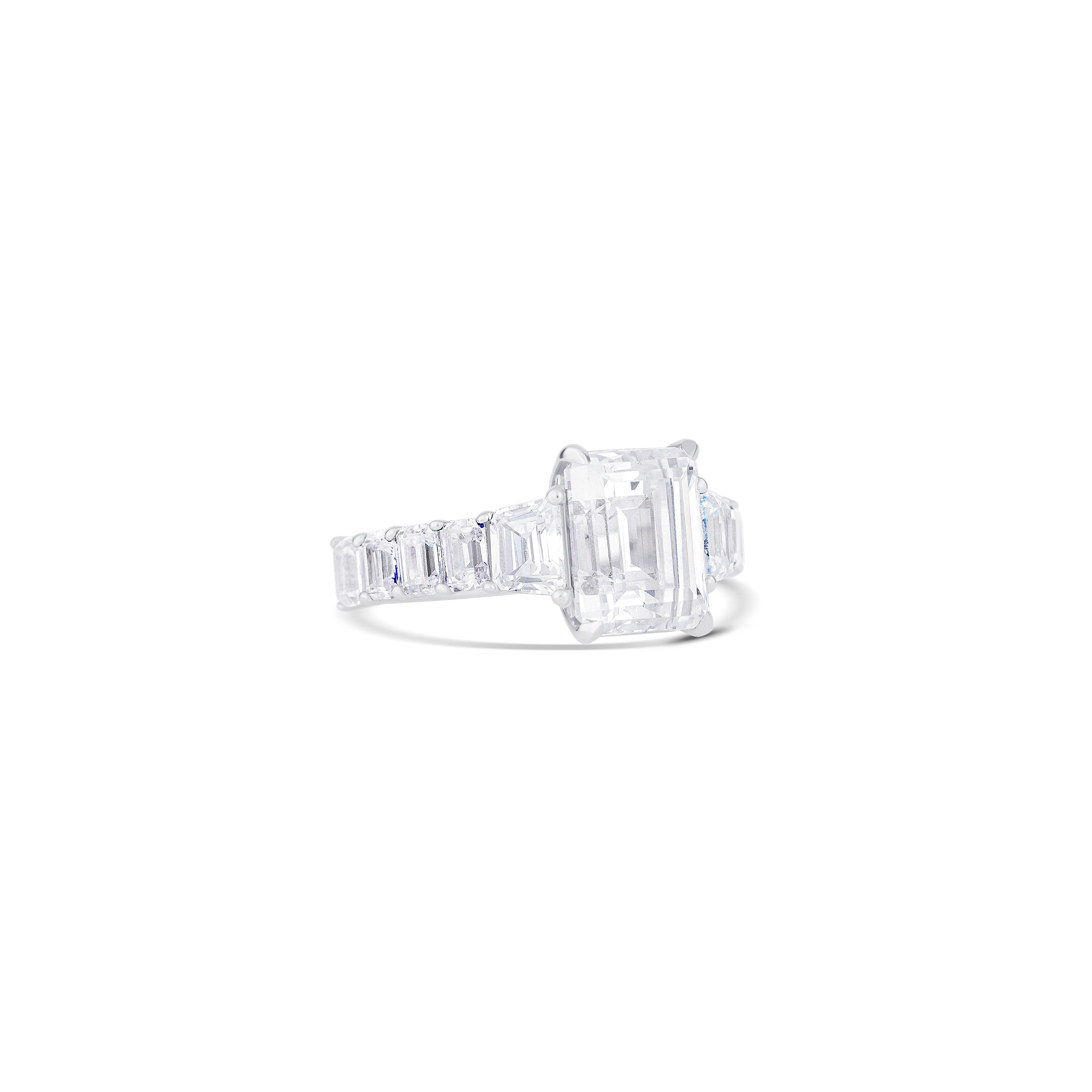 14K White Gold Graduated Trillion And Emerald Diamond Engagement Ring - Image 3