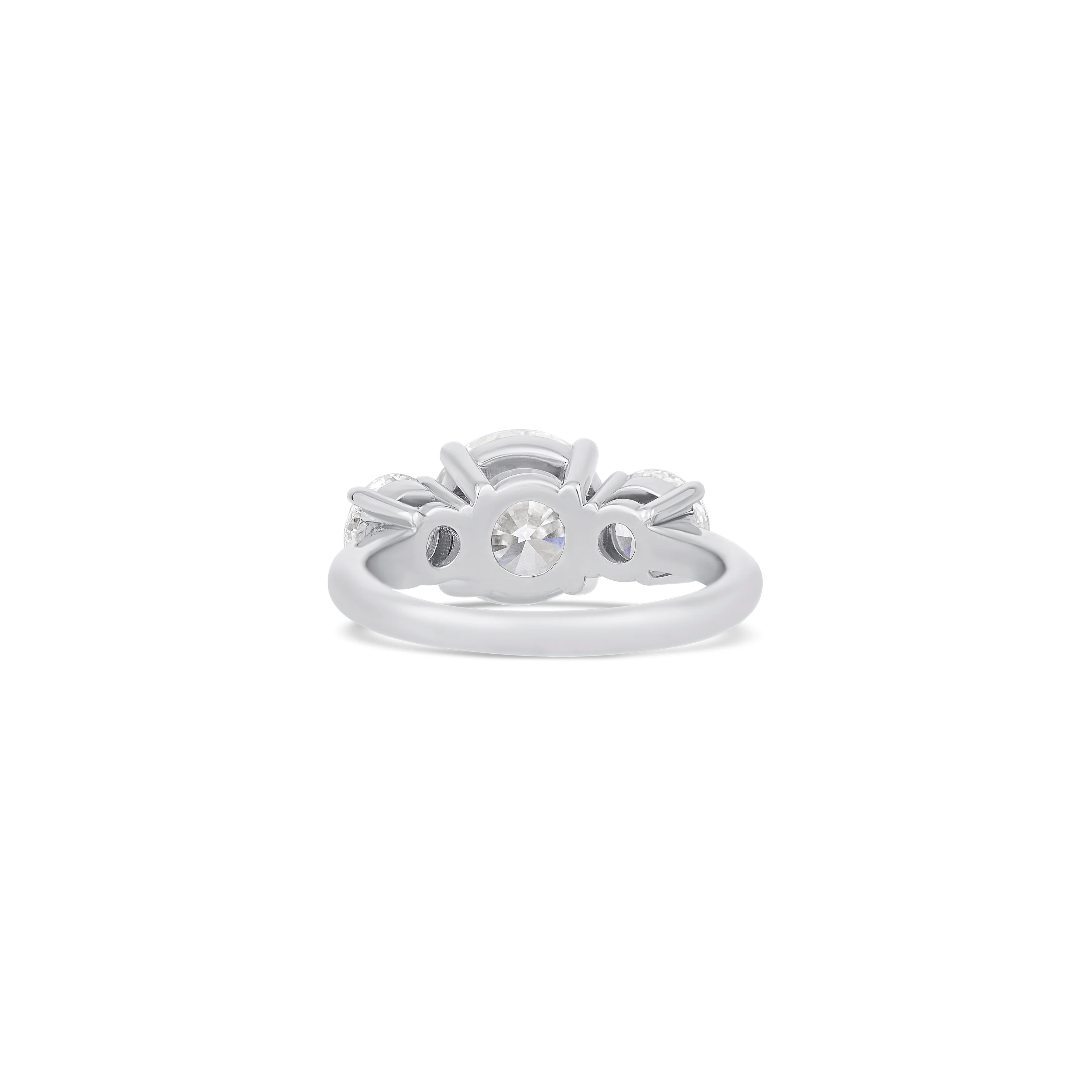 14K White Gold Round Diamond Three Stone Engagement Ring - Image 4