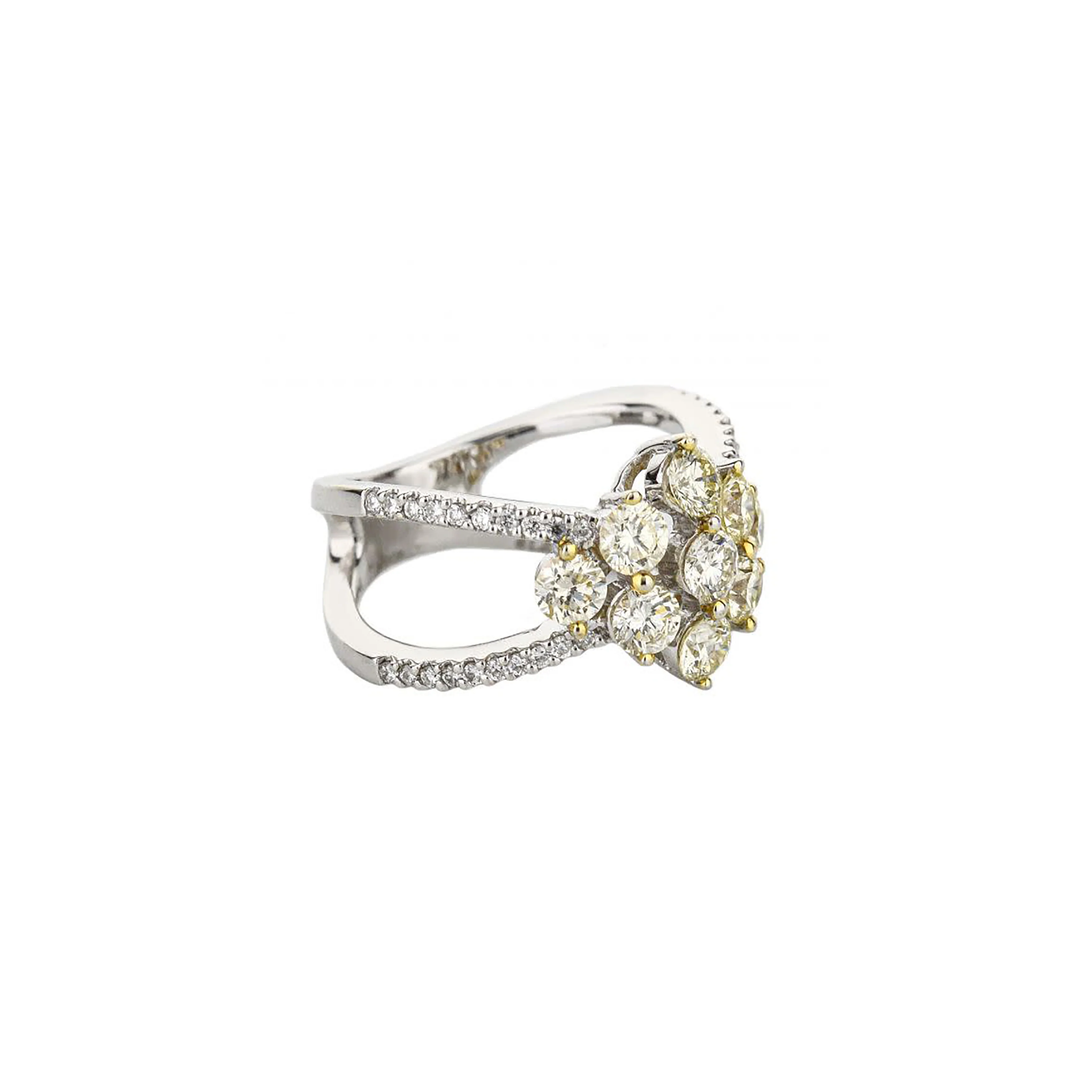 18K Two-Tone Split Shank Flower Design 1.78Ctw - Image 3