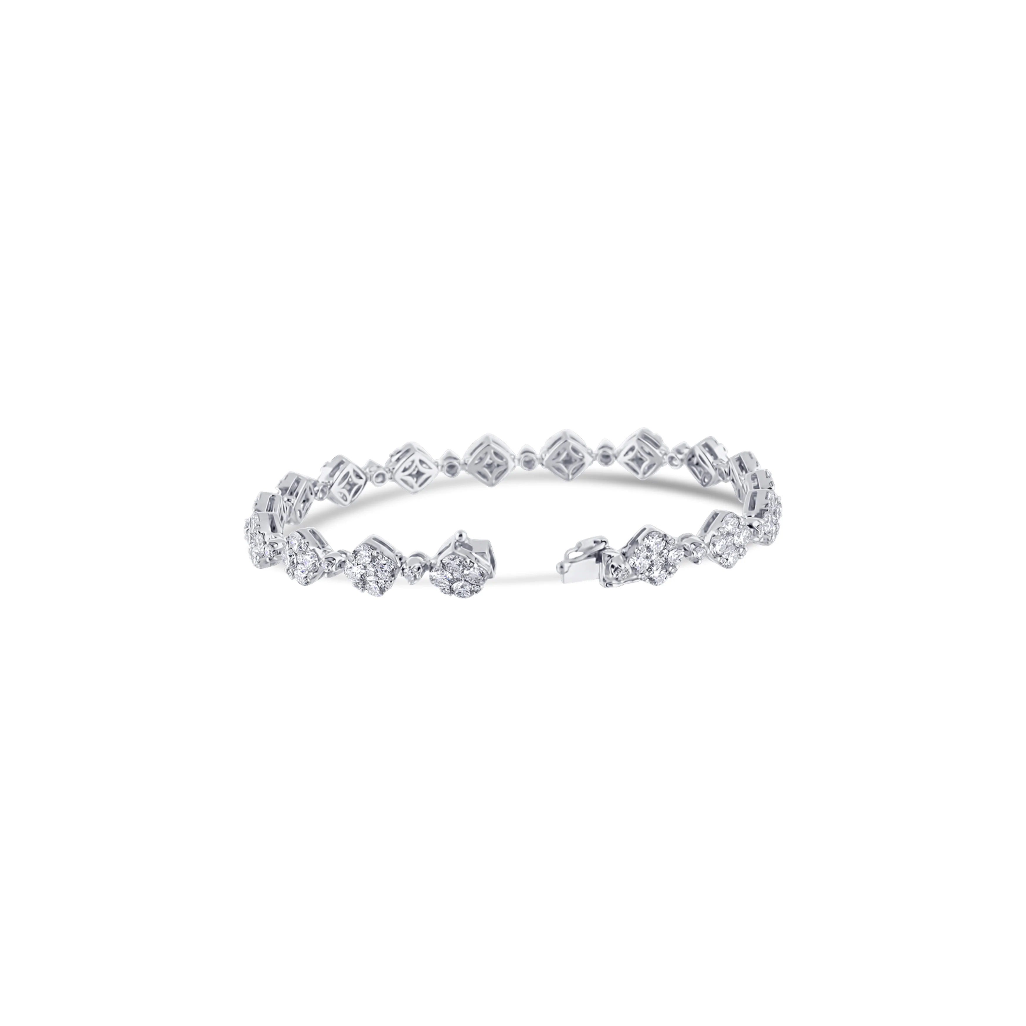 18K White Gold Diamond Shaped Setting Bracelet - Image 4