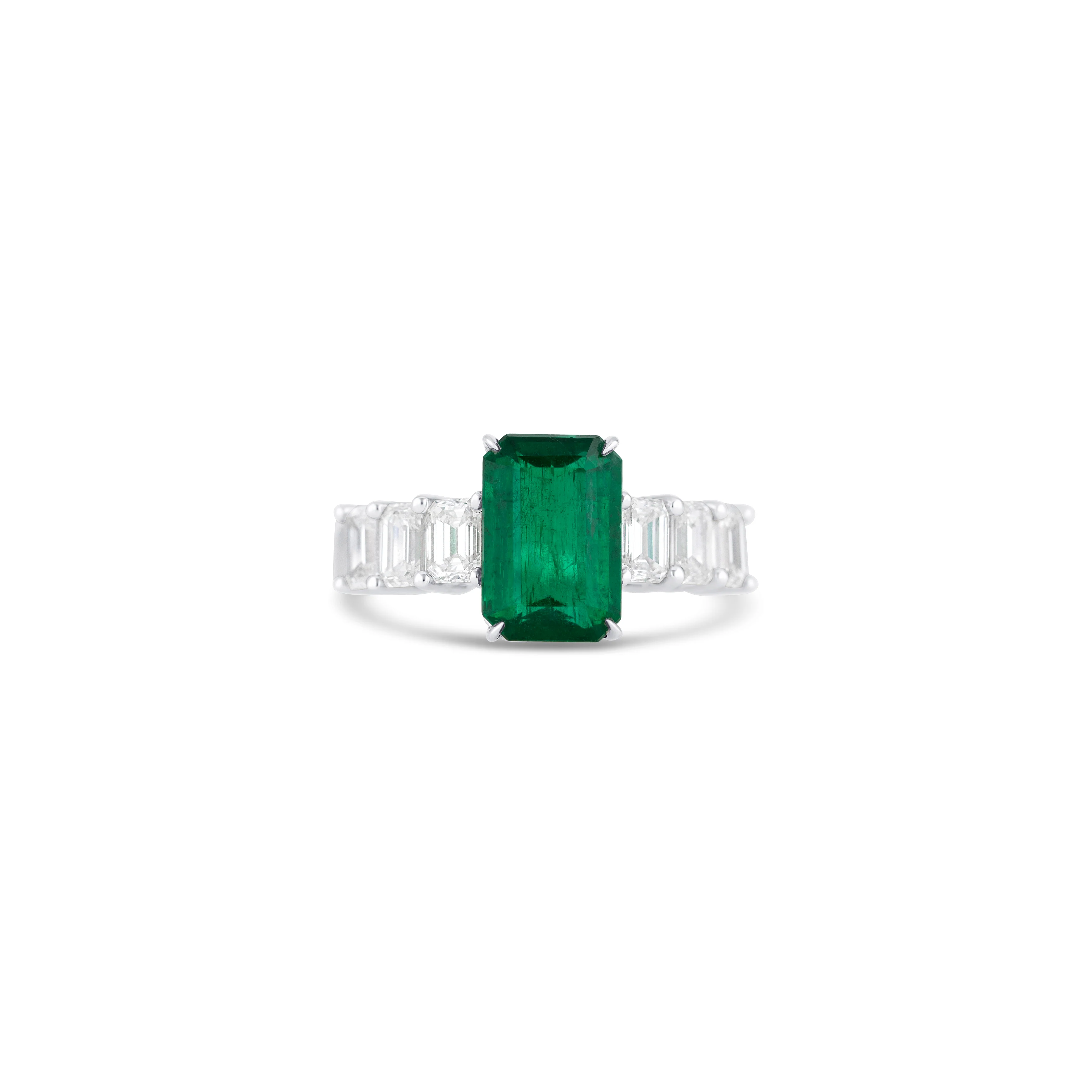 18K White Gold Emerald And Diamond Ring