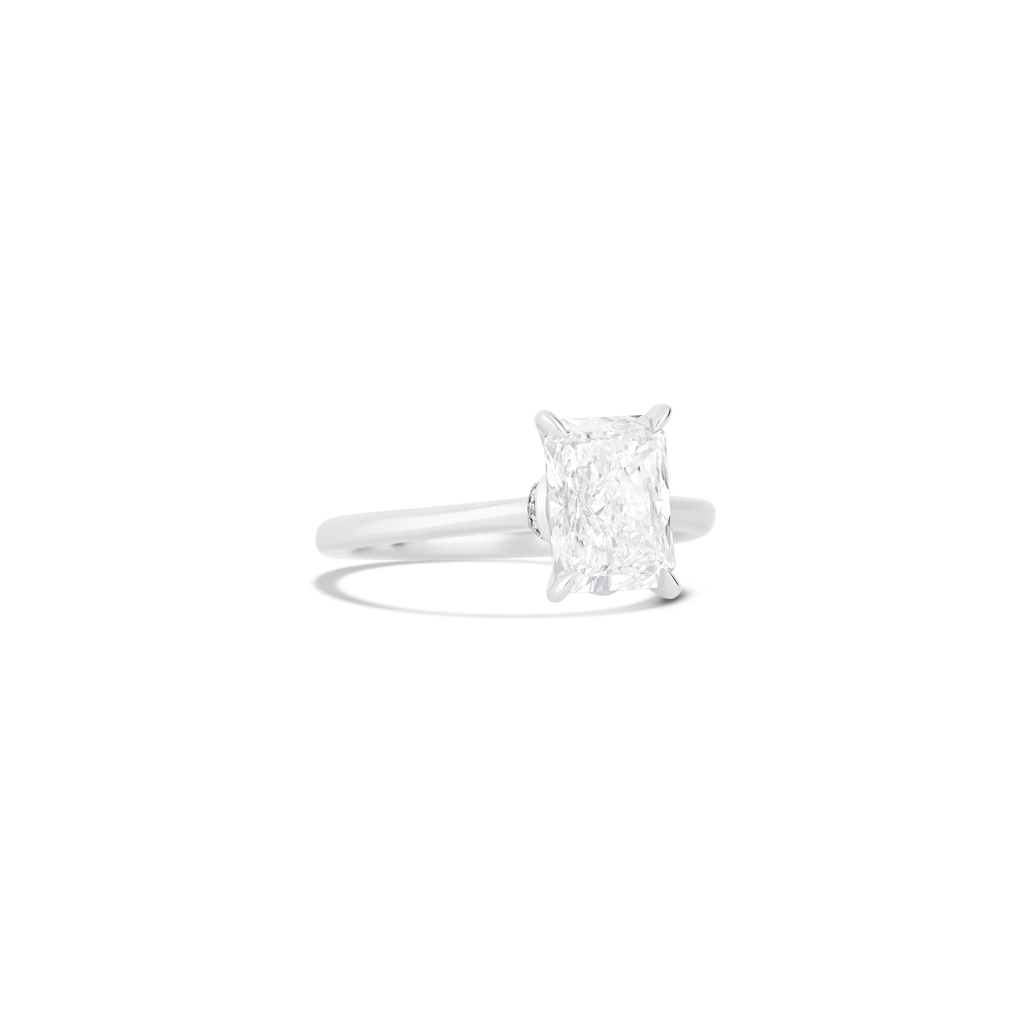 18K White Gold Lab Grown Radiant Diamond Engagement Ring 2.02 ct - Image 3