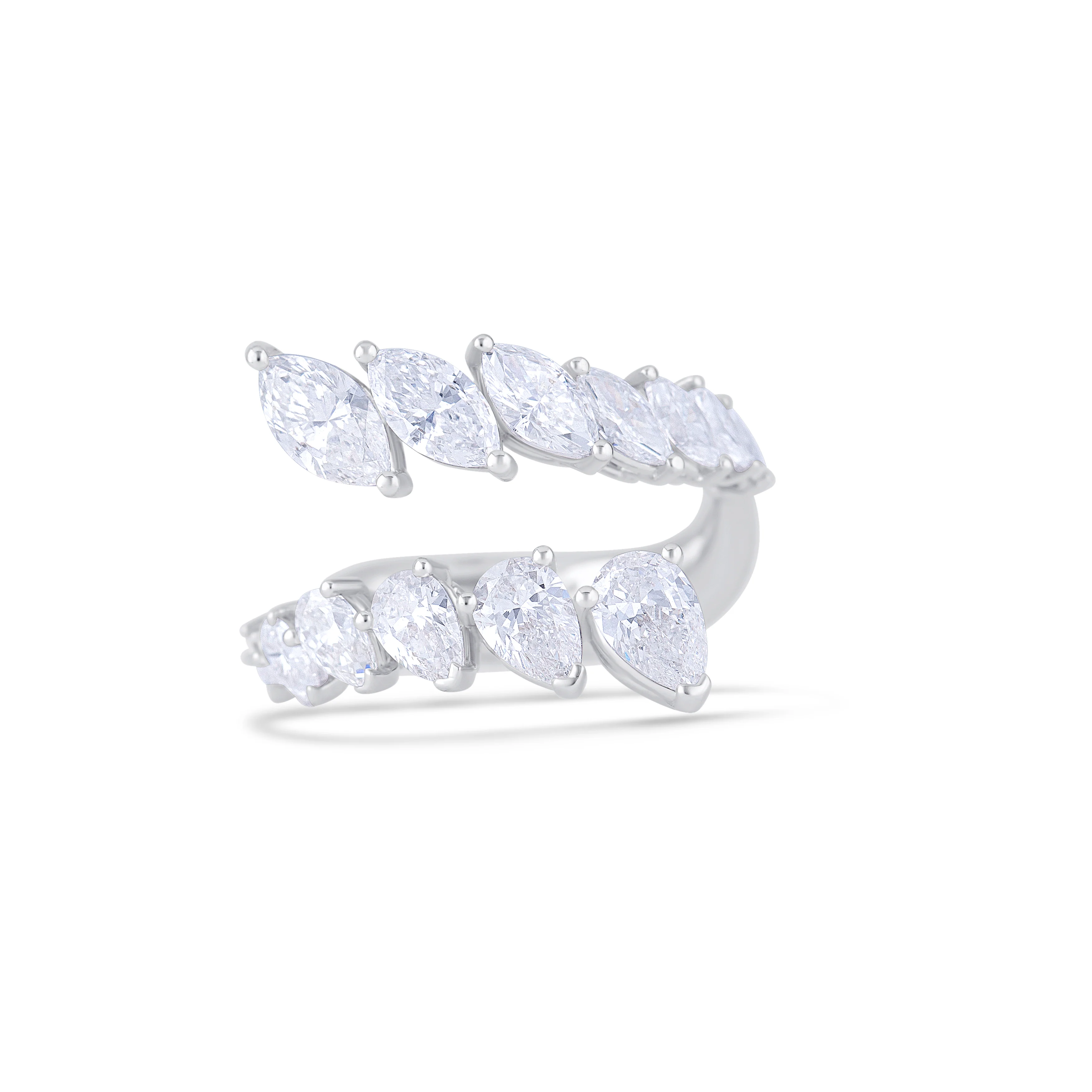 18K White Gold Multi Shape Diamond Fashion Ring