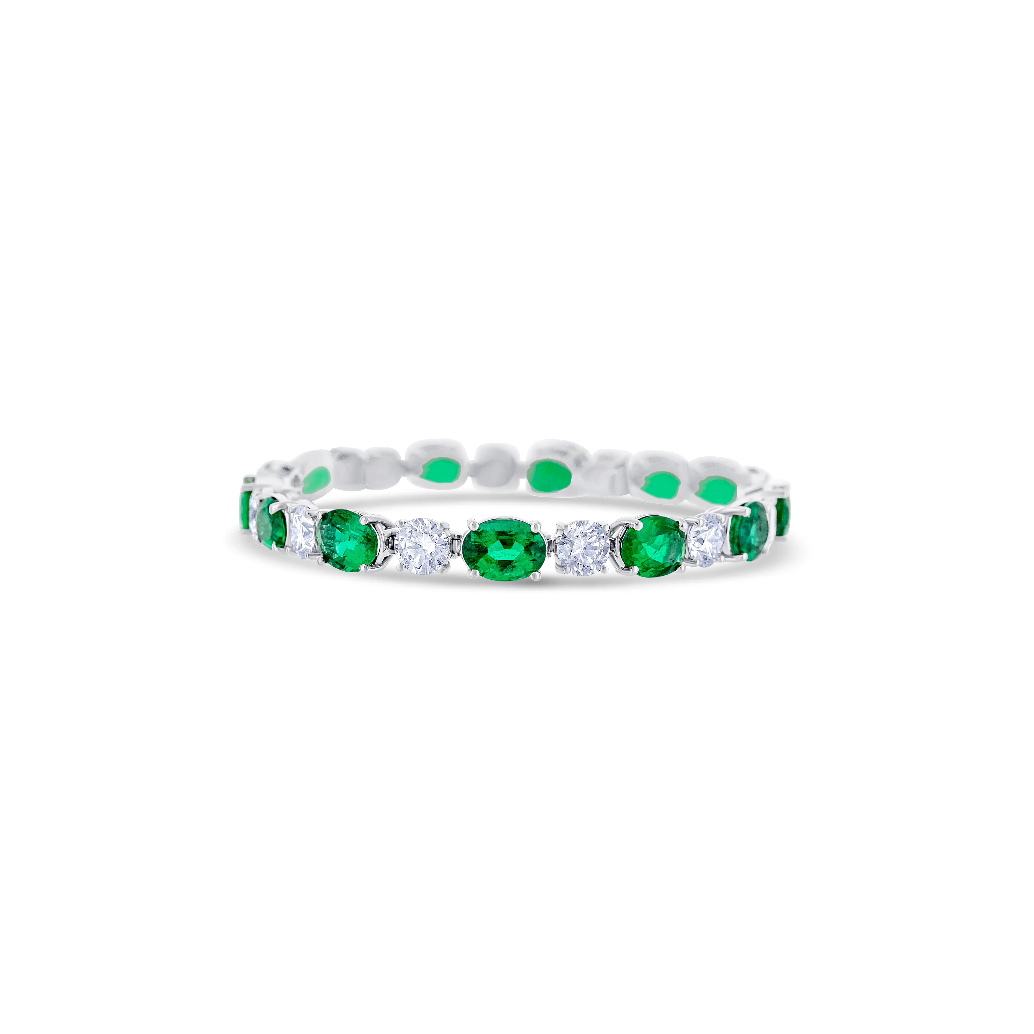 18K White Gold Oval, Emerald and Round Cut Diamonds Tennis Bracelet - Image 3