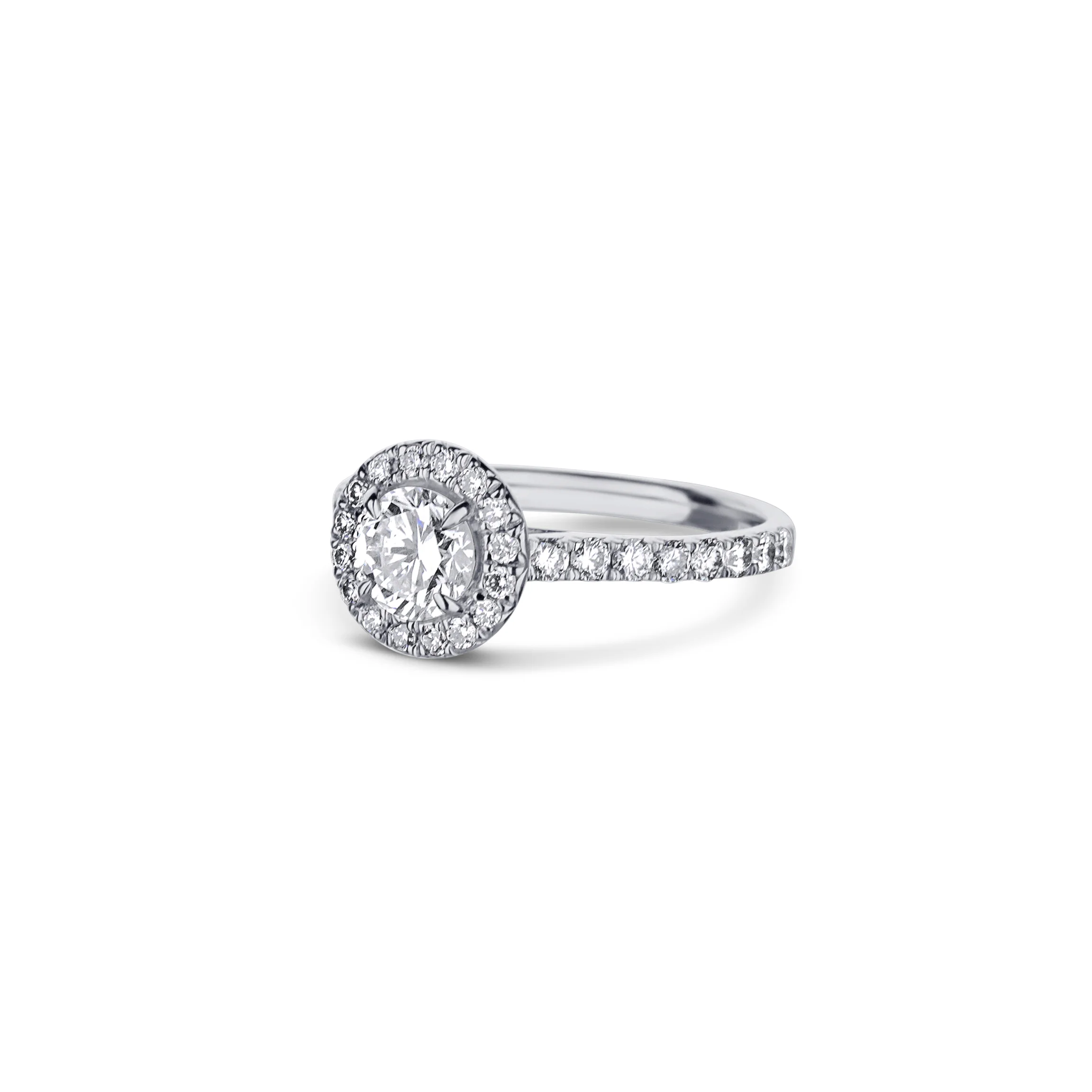 18K White Gold Ring With A 0.73 Carat Round Diamond And Halo Ring - Image 2
