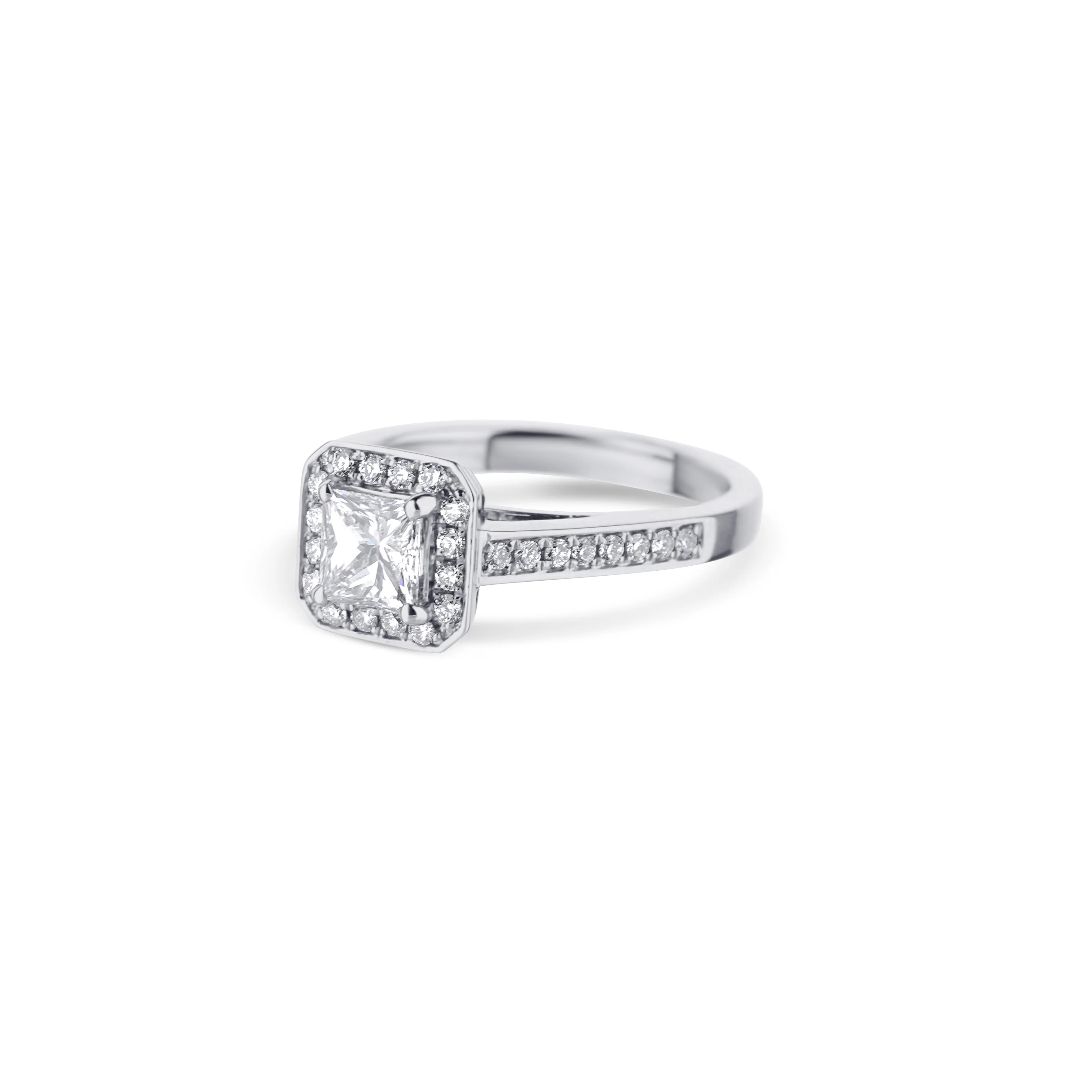 18K White Gold Ring With Princess Cut Diamond And Halo - Image 2