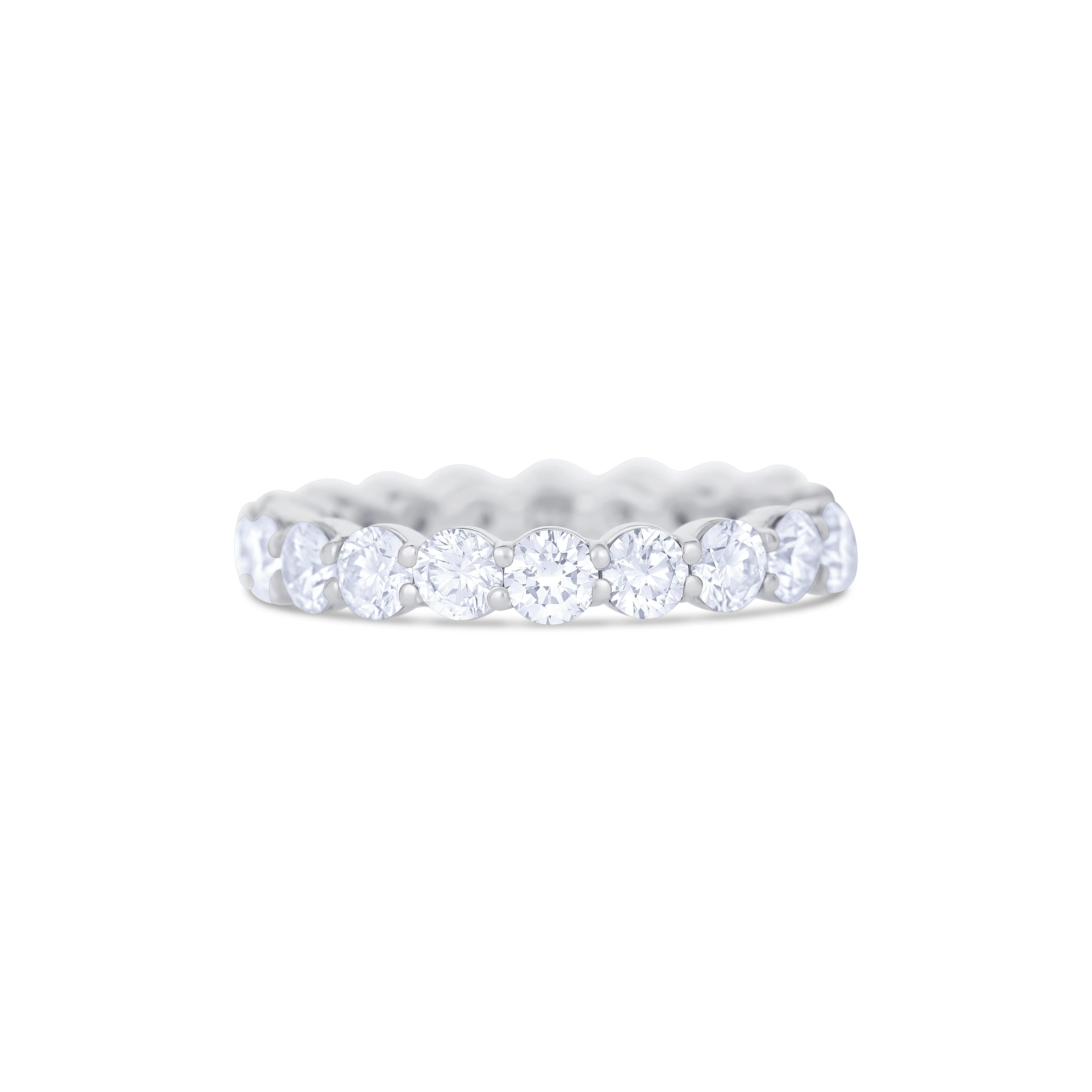 18K White Gold Round Cut Diamond Eternity Wedding Band - Image 2