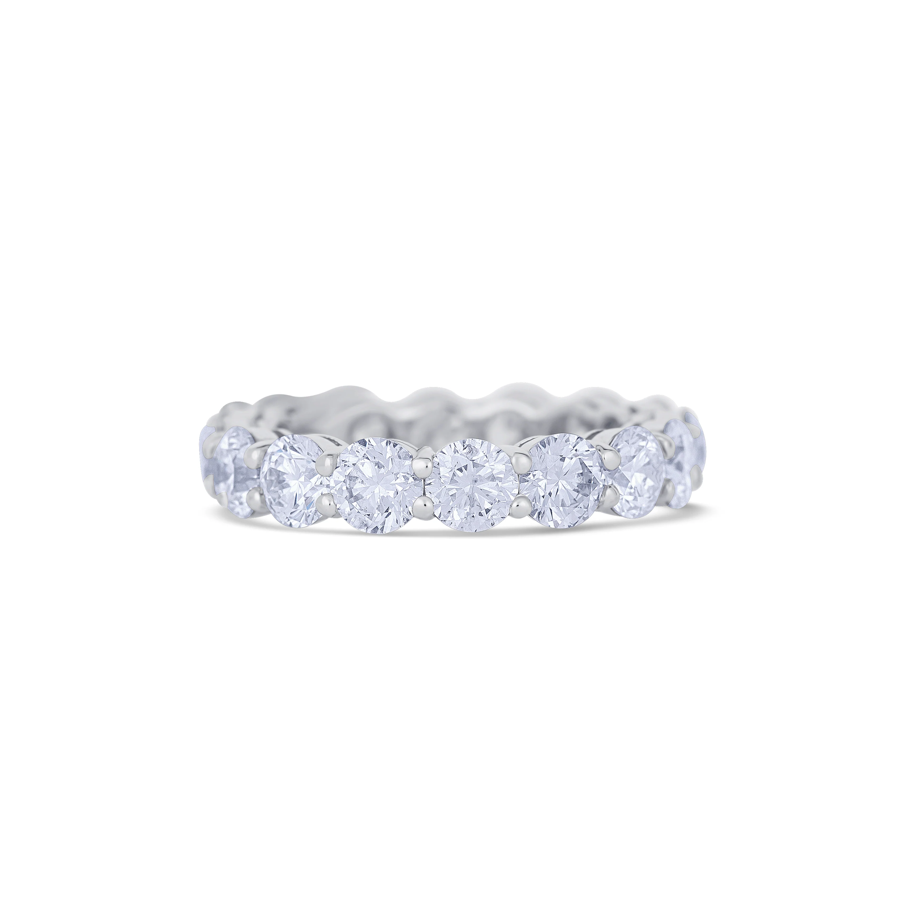 18K White Gold Round Cut Diamond Eternity Wedding Band