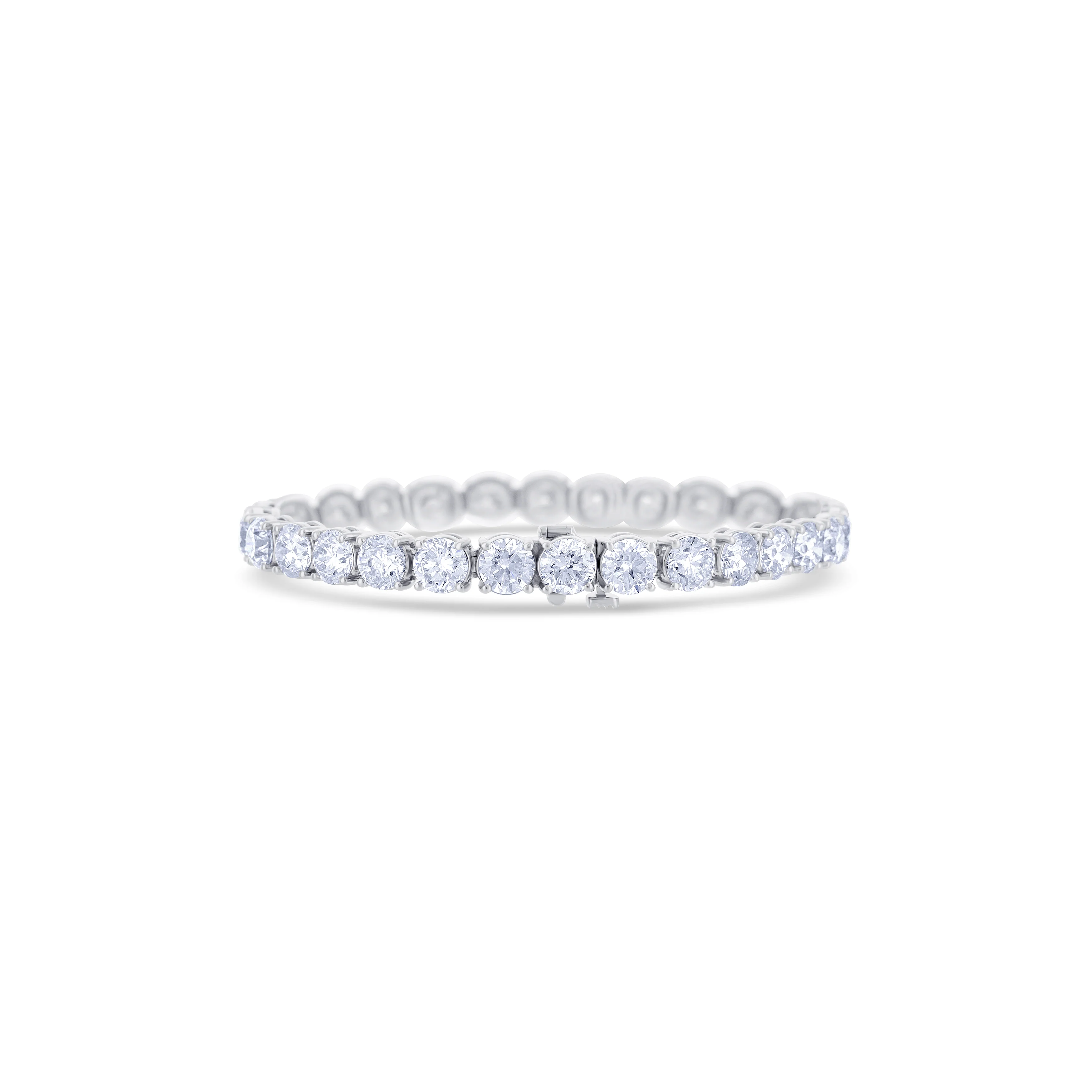 18K White Gold Round Cut Diamond Tennis Bracelet - Image 4