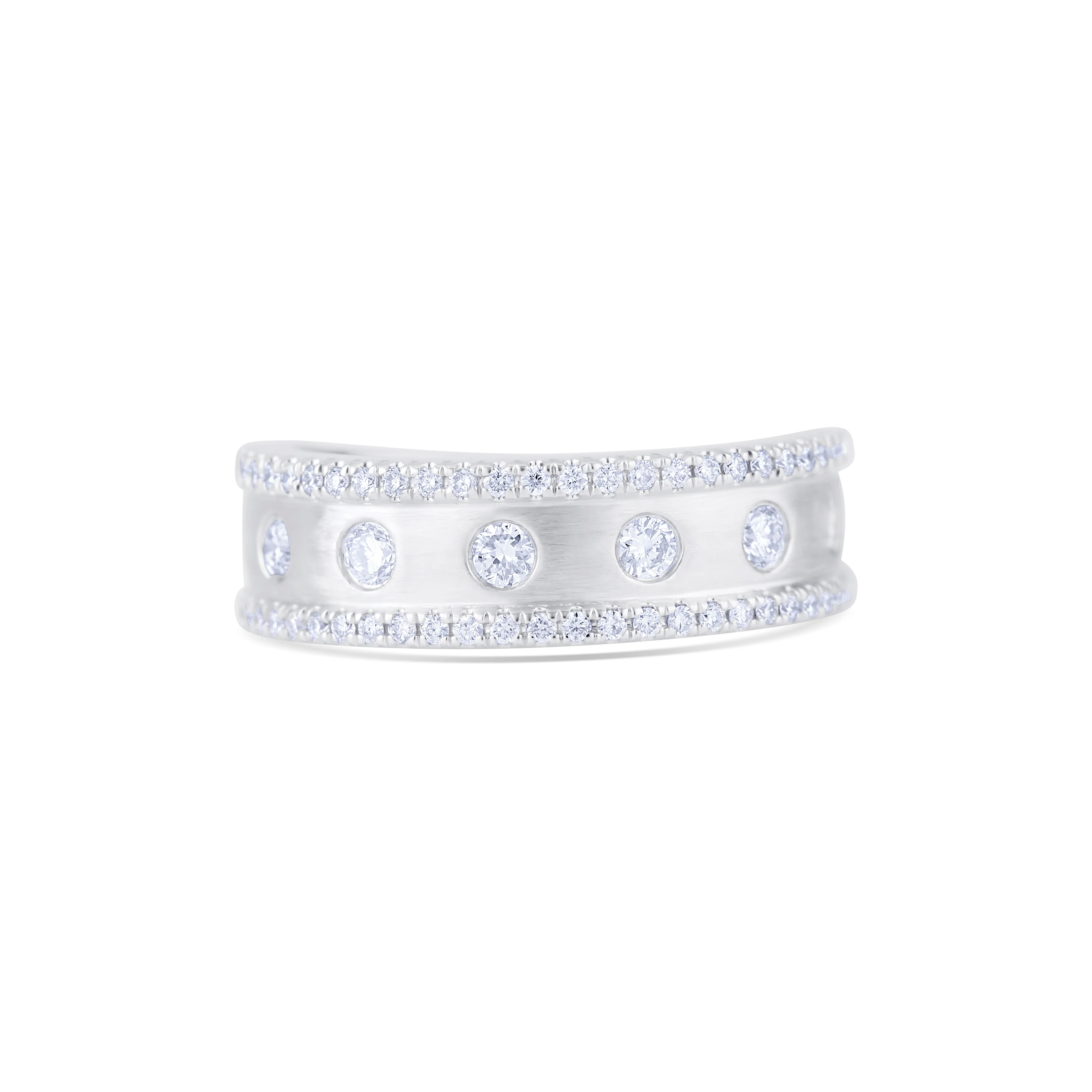 18K White Gold Round Diamond Fashion Ring