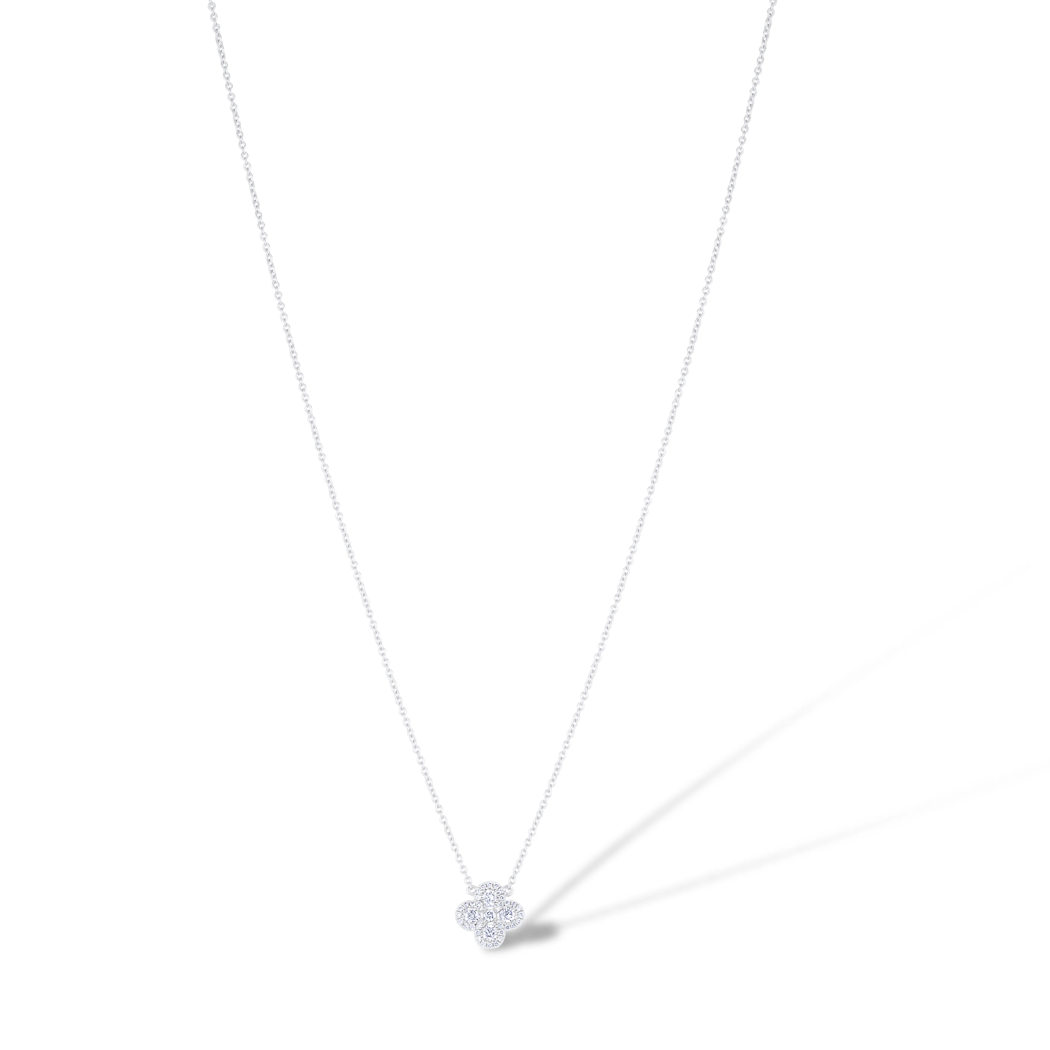 18K White Gold Round Diamond Pendant Necklace