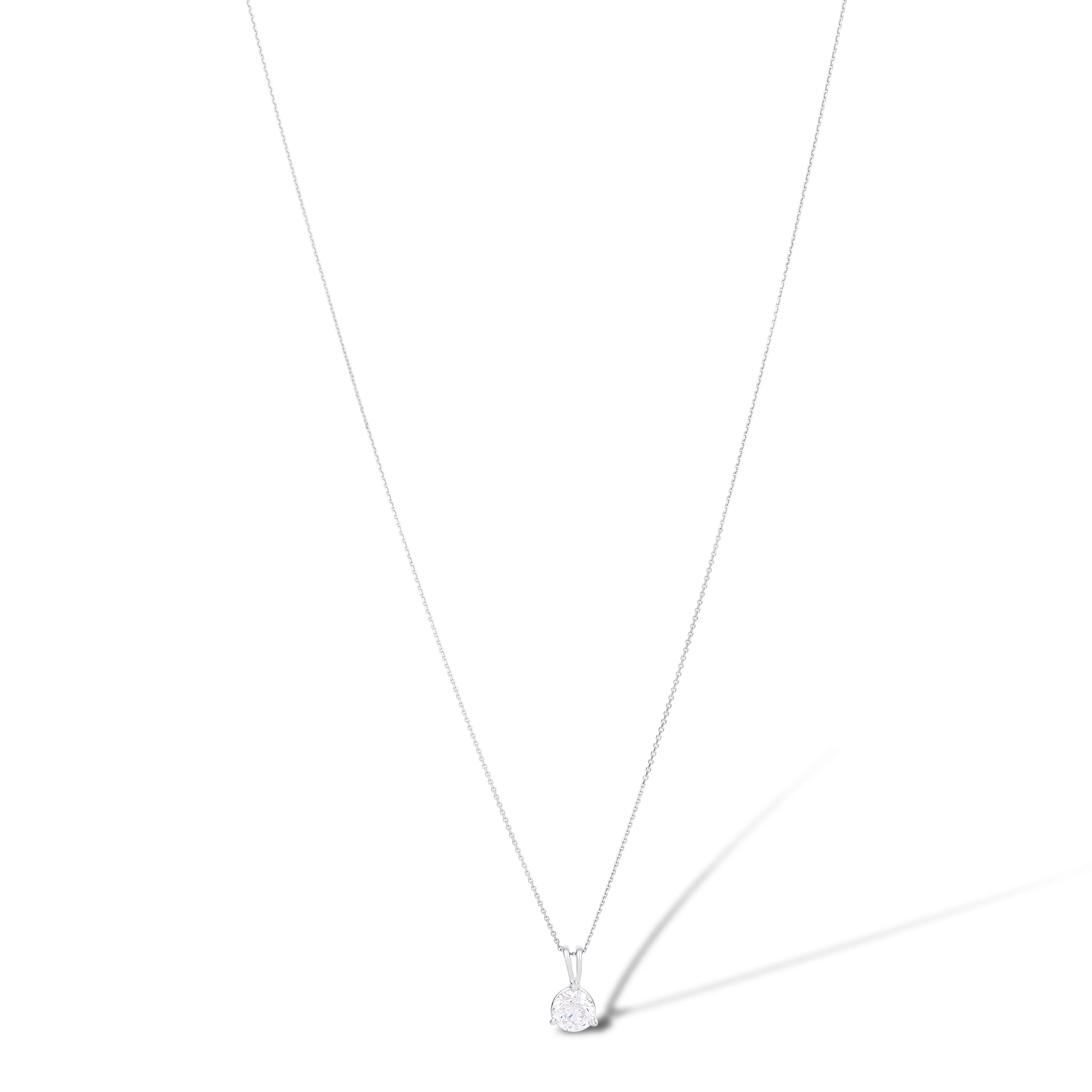 18K White Gold Round Diamond Pendant Necklace