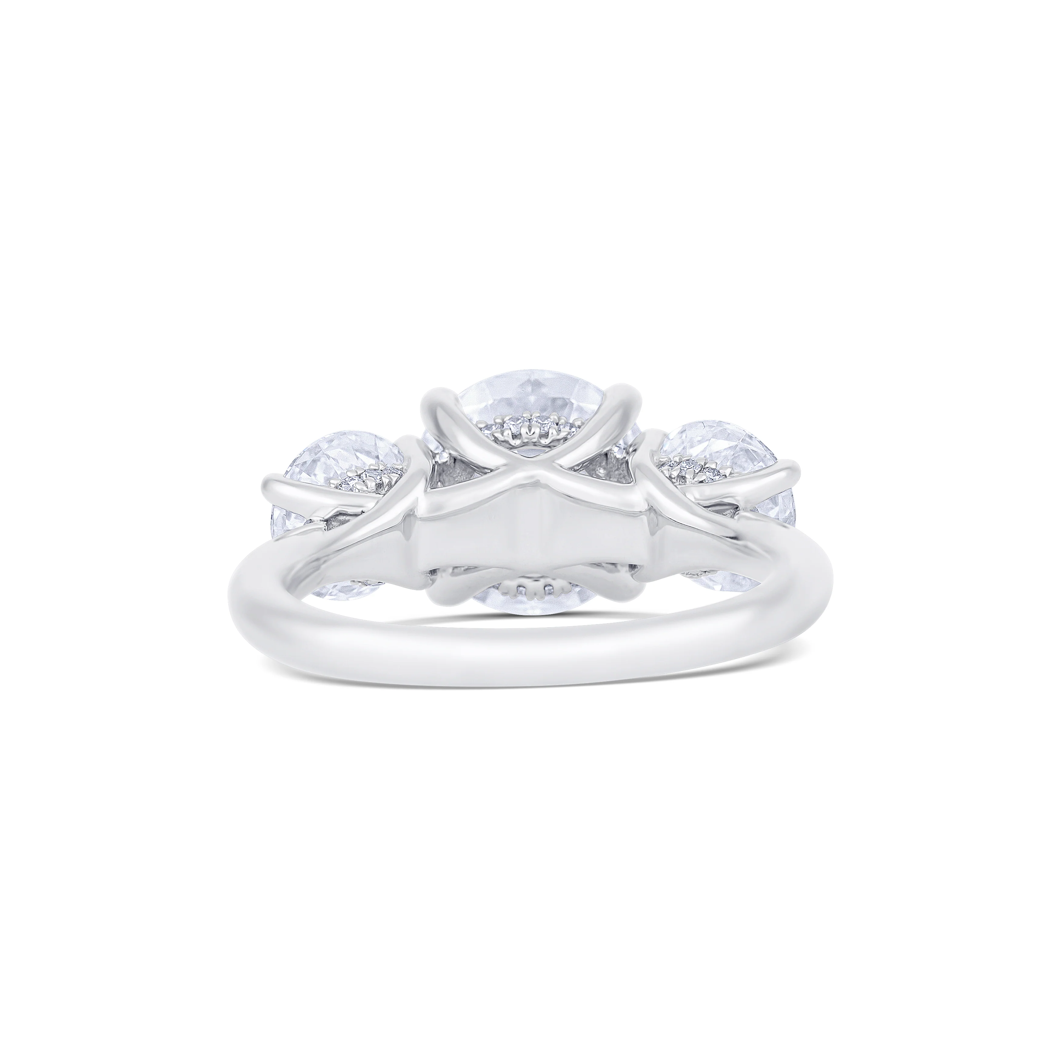 18K White Gold Round Lab-Grown Diamond Engagement Ring - Image 4