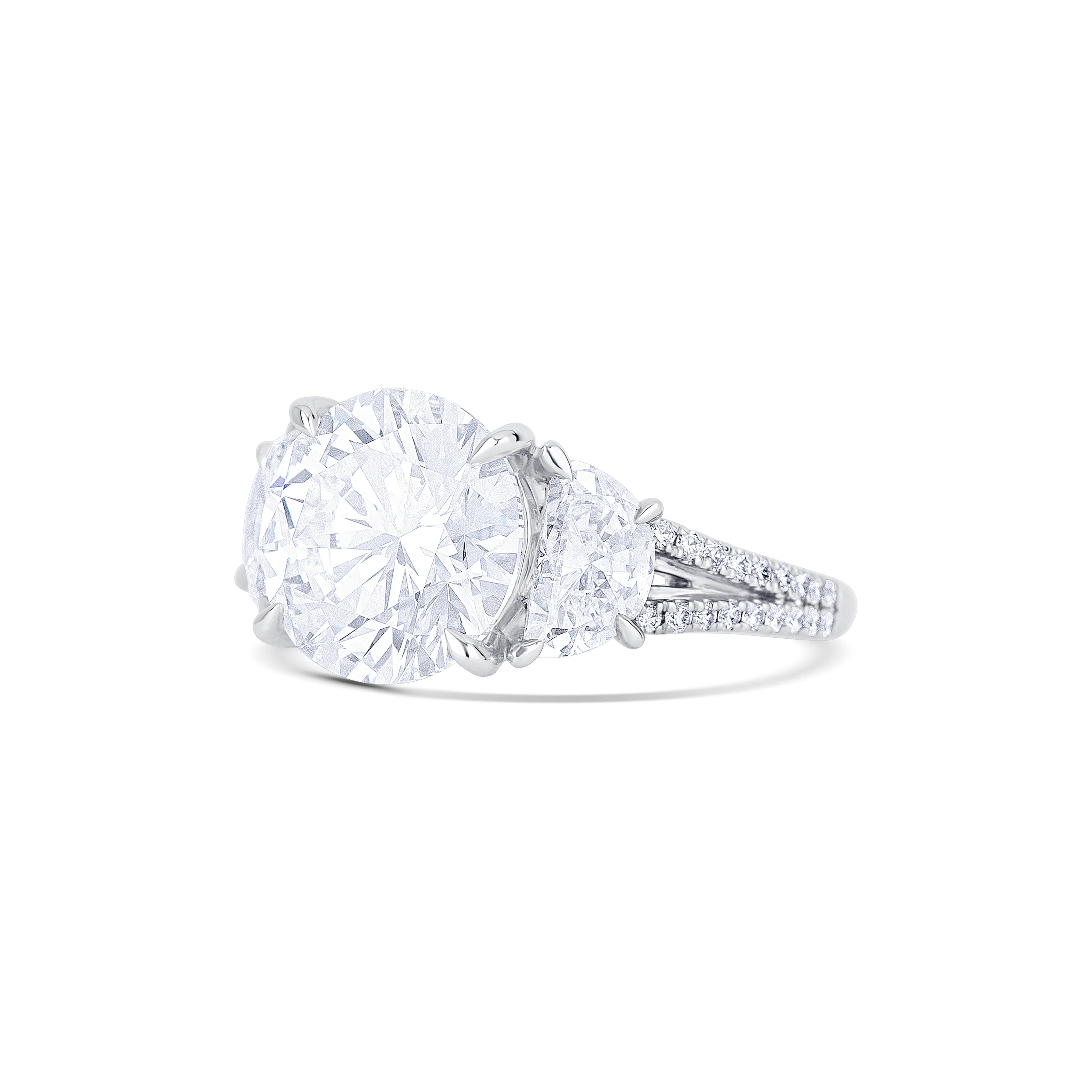 18K White Gold Round Lab-Grown Diamond Engagement Ring - Image 2
