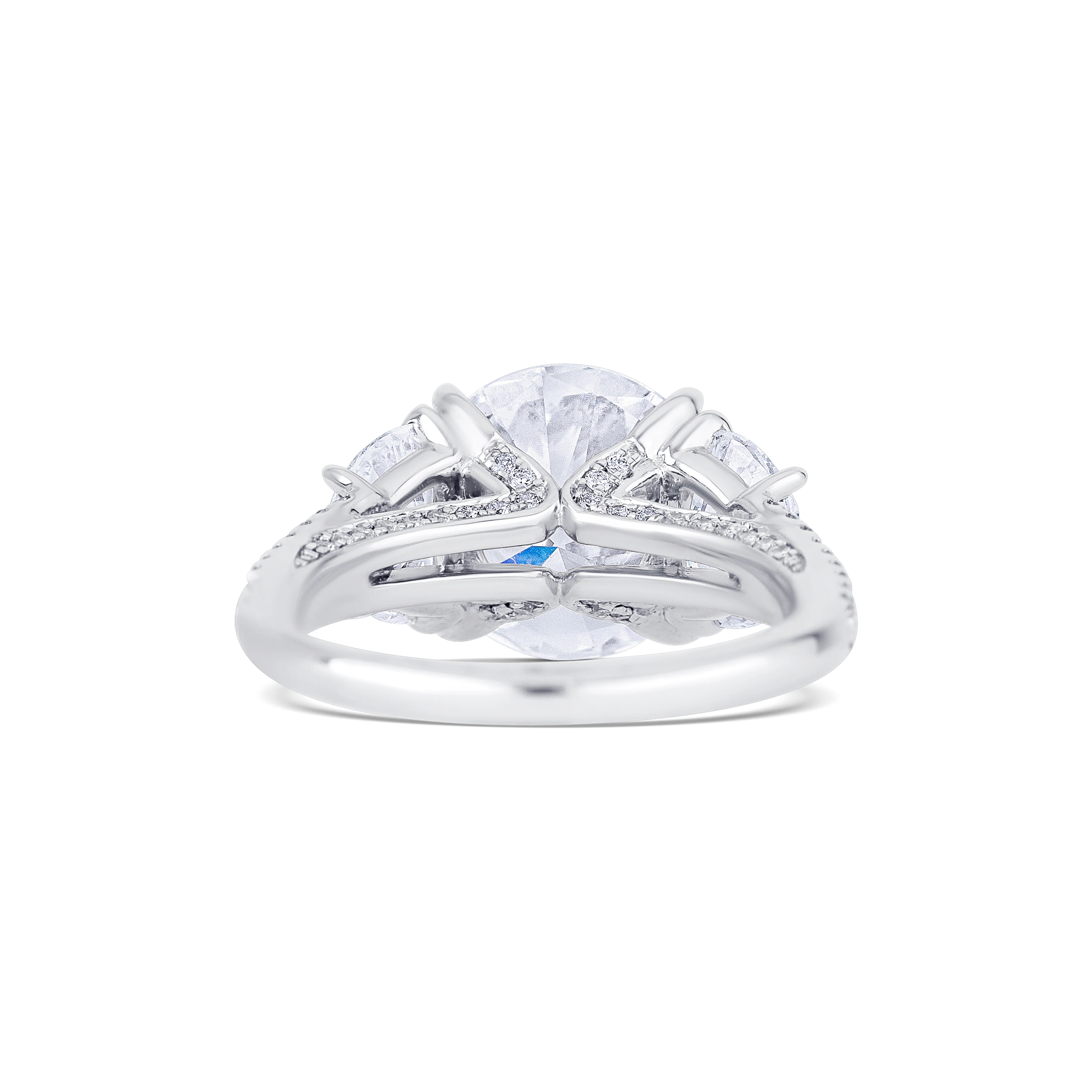 18K White Gold Round Lab-Grown Diamond Engagement Ring - Image 4