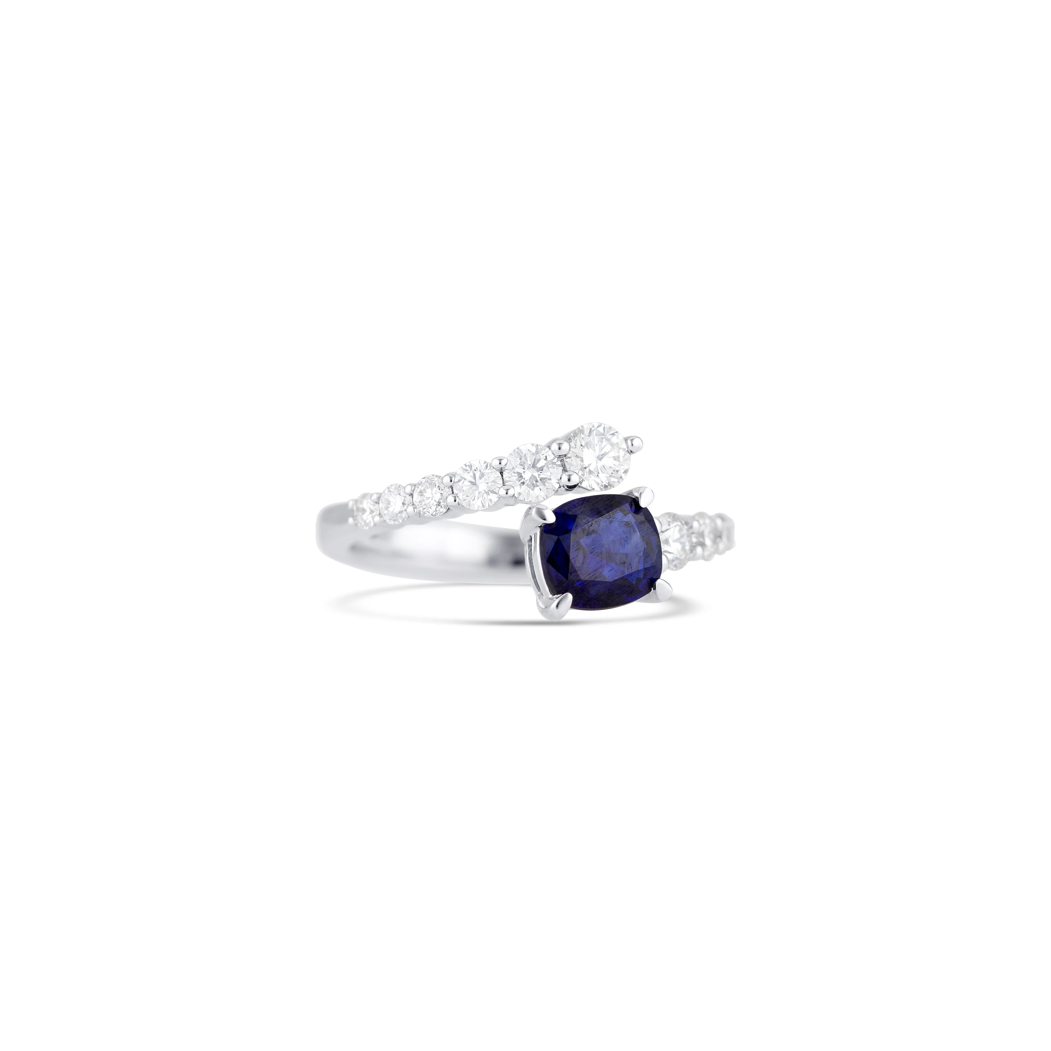 18K White Gold Sapphire And Diamond Fashion Ring - Image 3