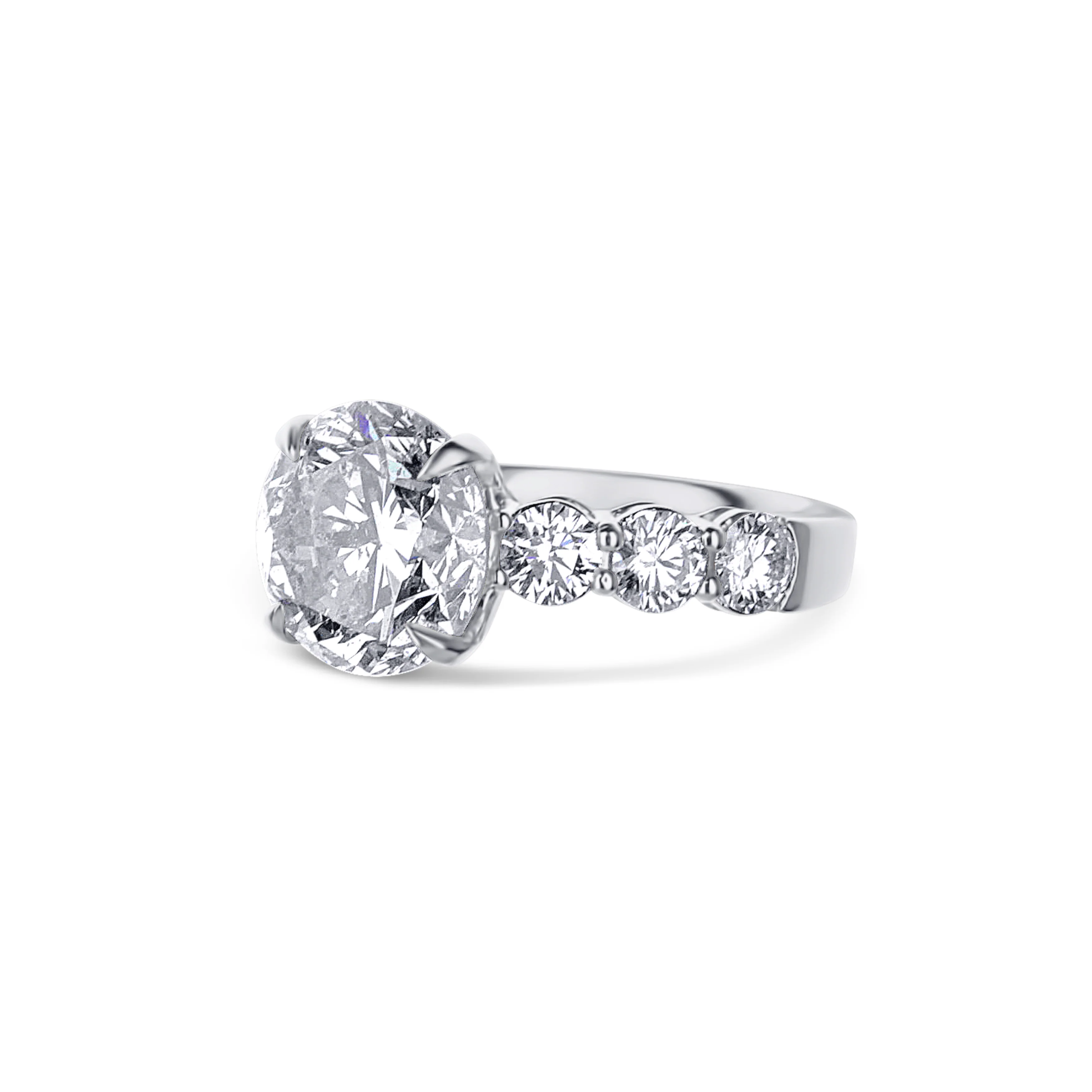 18K White Gold Stunning Round Diamond Engagement Ring - Image 2