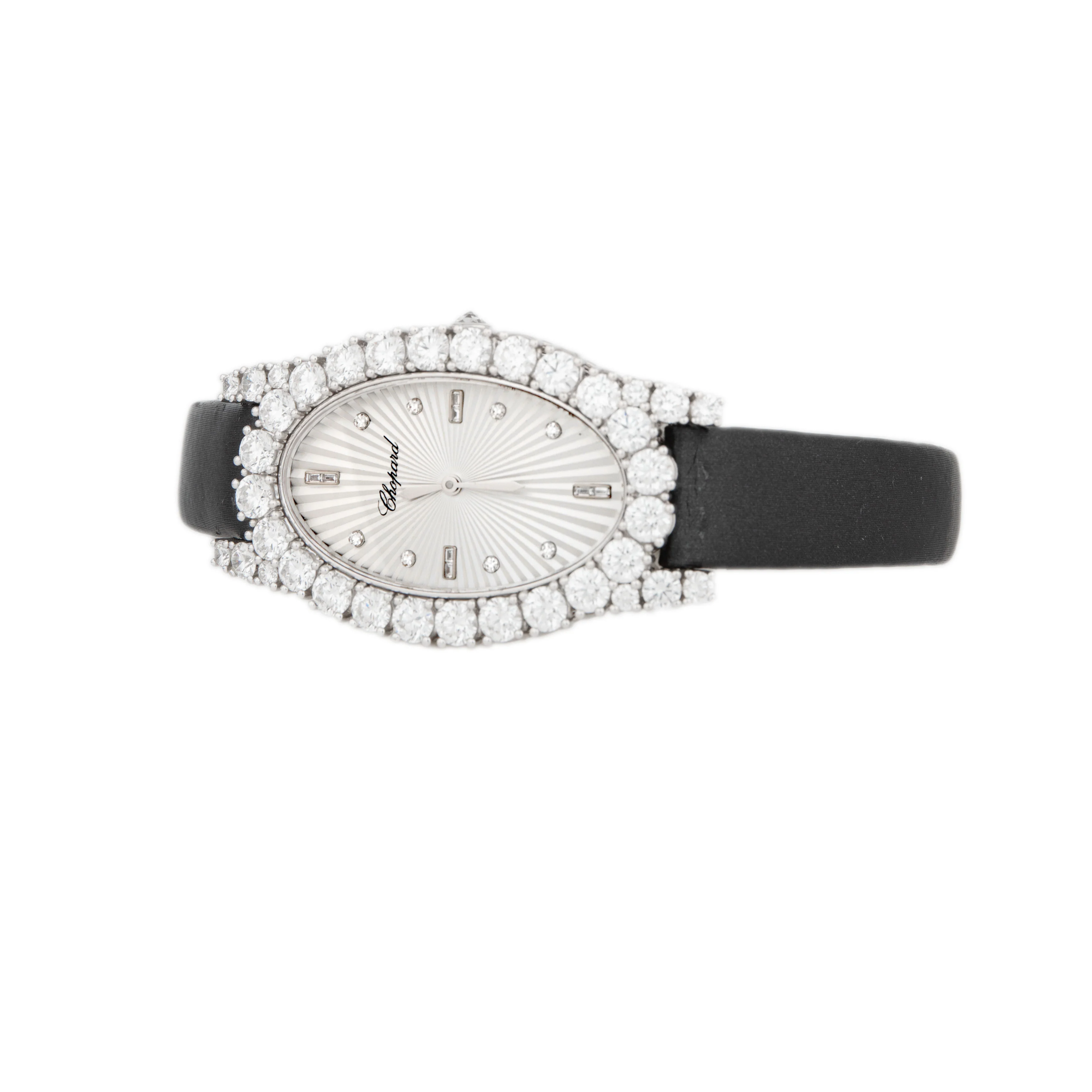 Chopard L'Heure Du Diamant White Gold Silver Dial Diamond Bezel 39.6X26.6mm 139380-1005 Full Set - Image 3