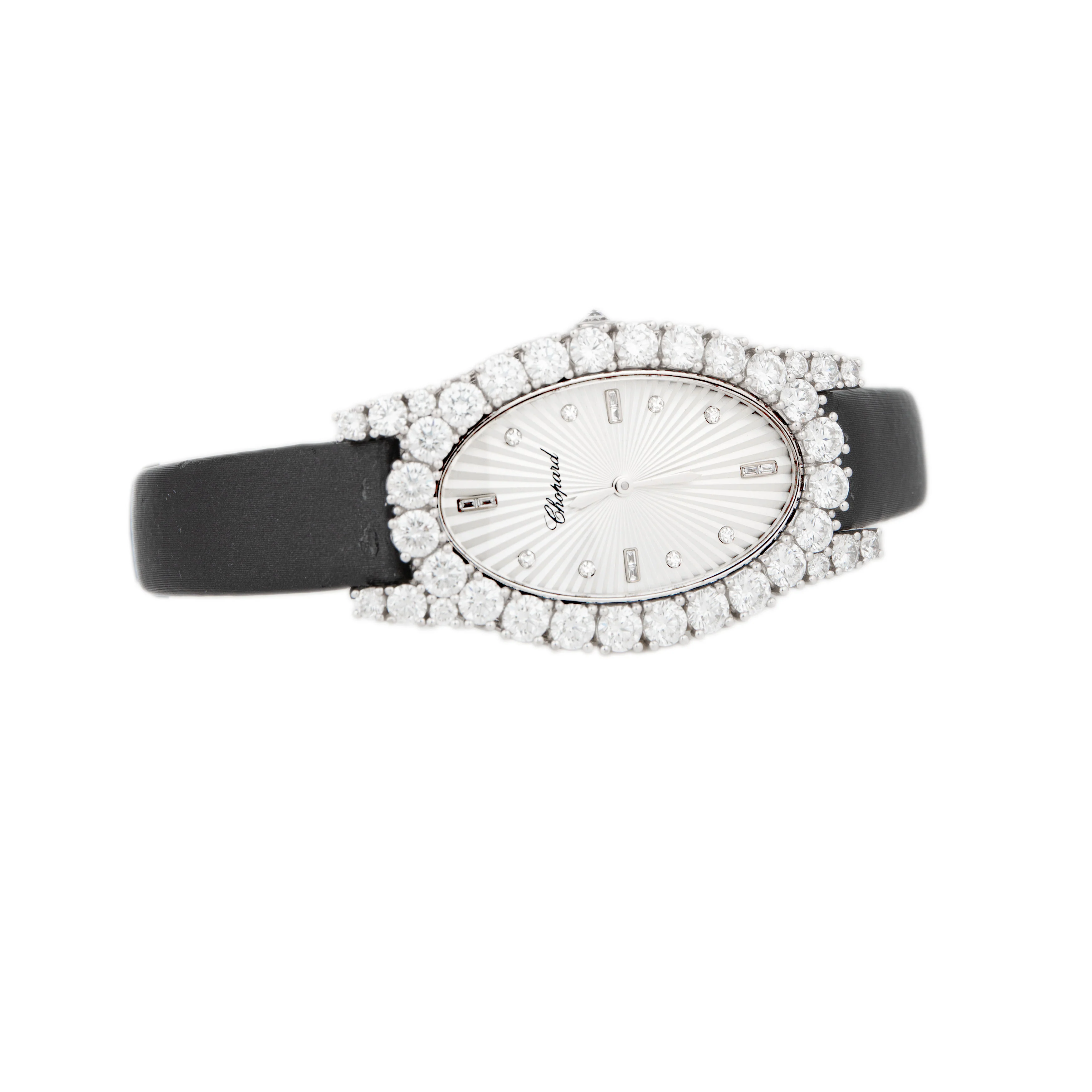 Chopard L'Heure Du Diamant White Gold Silver Dial Diamond Bezel 39.6X26.6mm 139380-1005 Full Set - Image 4