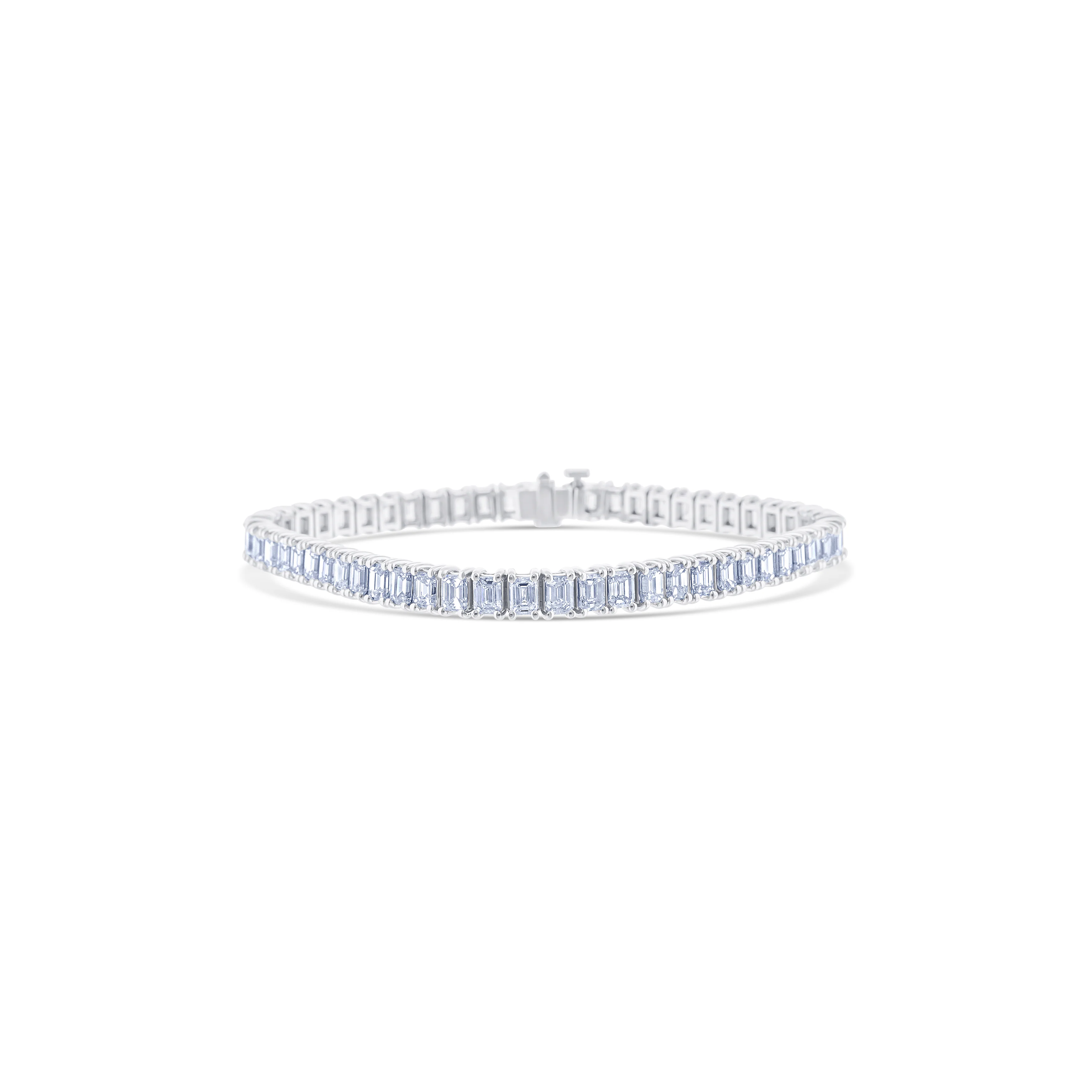 18K White Gold Emerald Cut Diamond Bracelet 7"