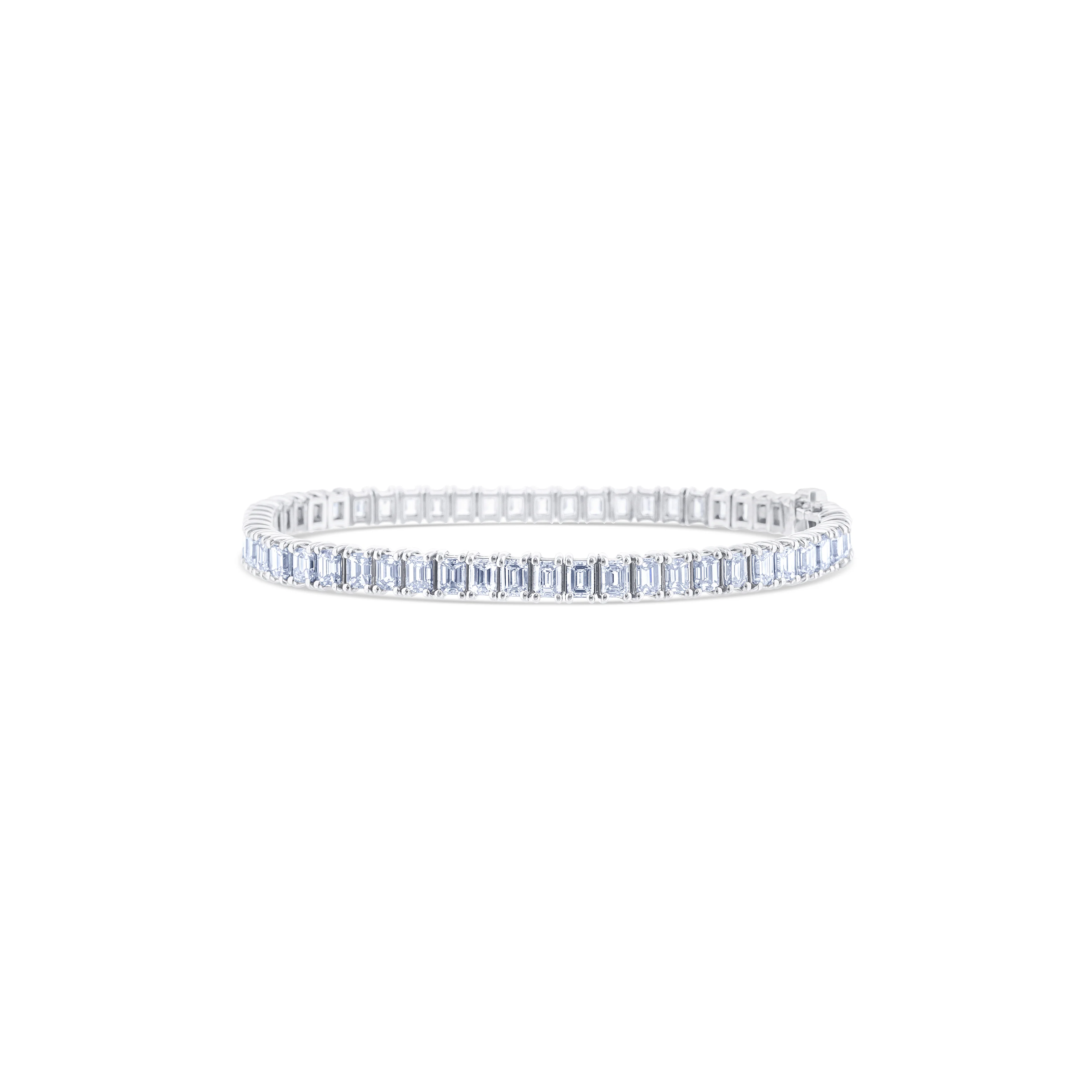 18K White Gold Emerald Cut Diamond Bracelet 7" - Image 2