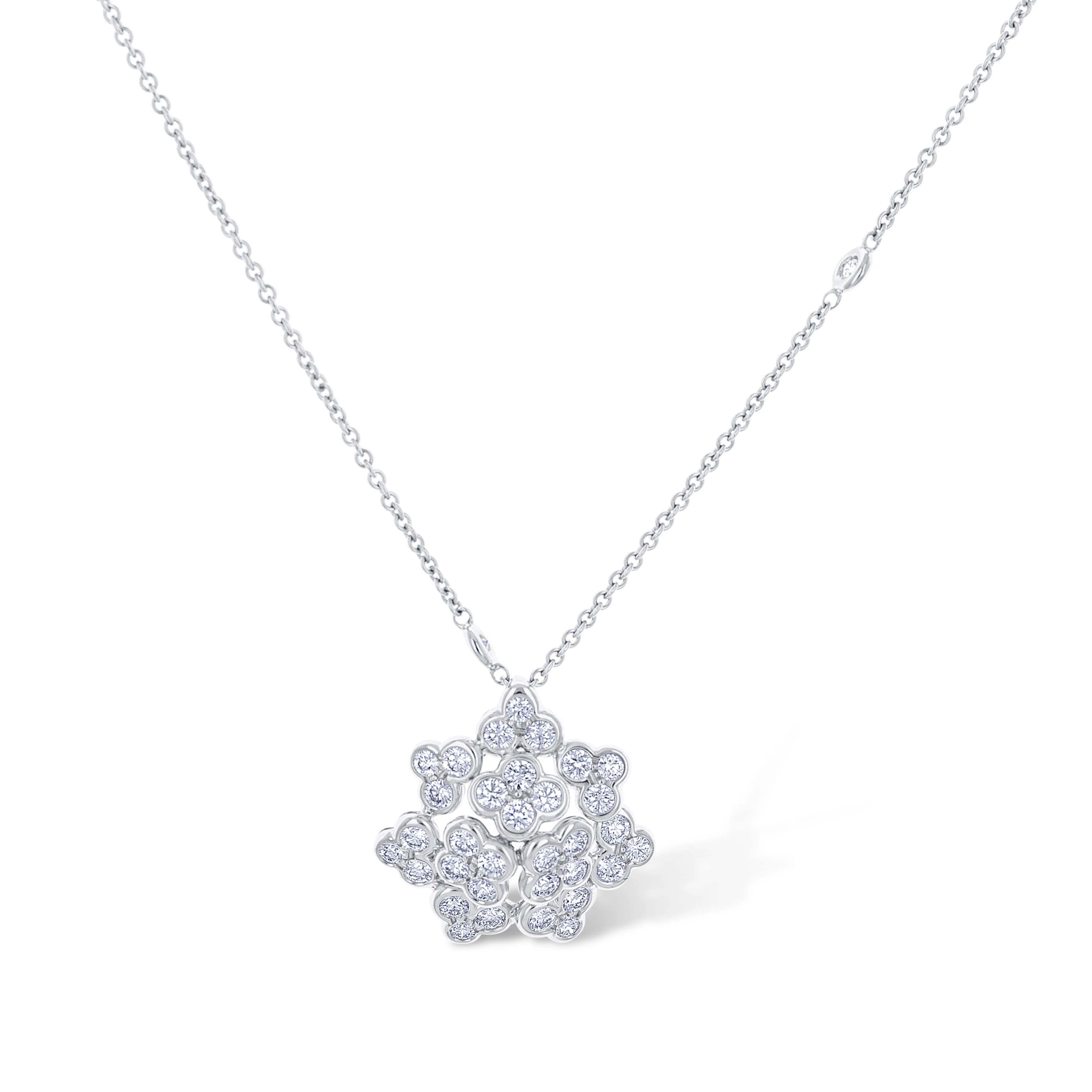 18K White Gold Diamond Flower Pendant Necklace - Image 2