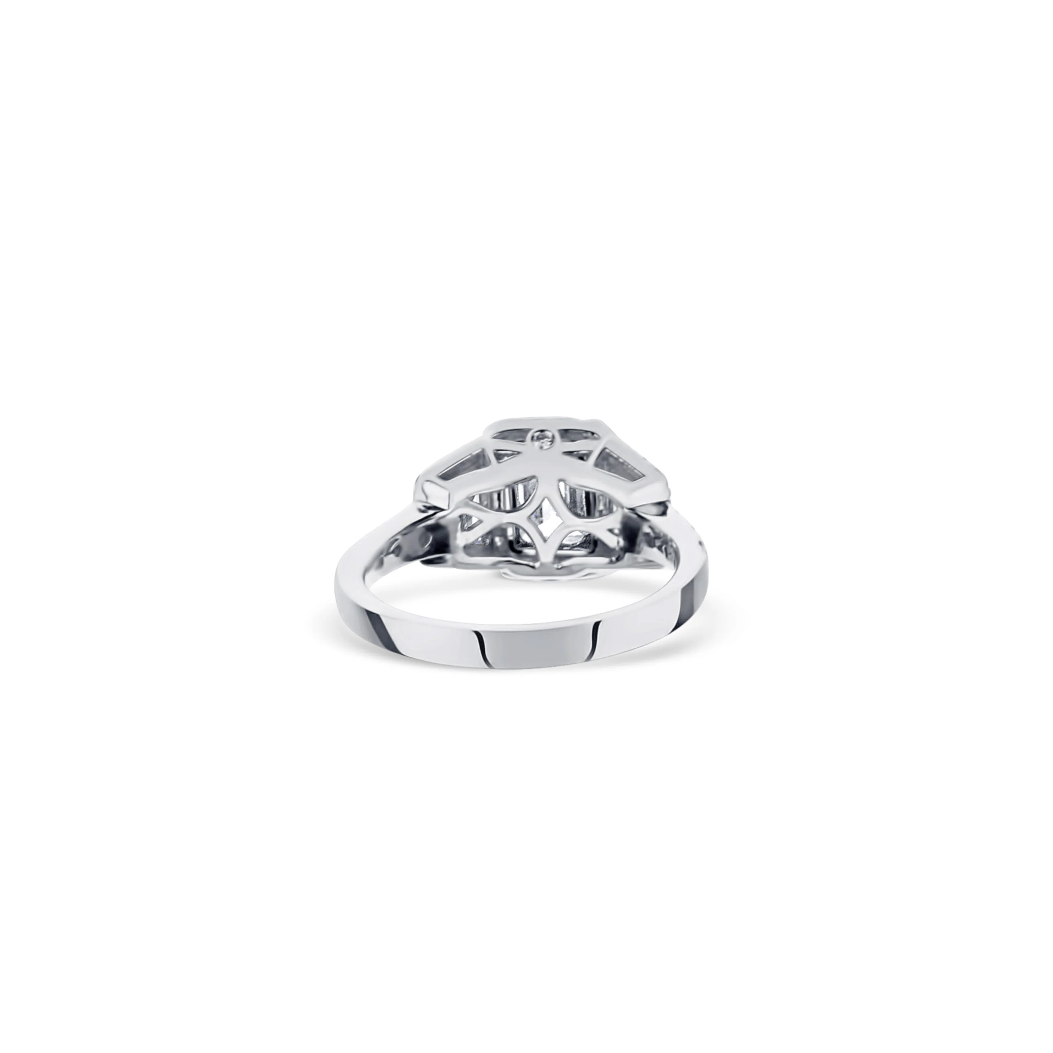 Platinum Princess Cut And Trapezoid Cut Diamond Halo Engagement Ring - Image 4