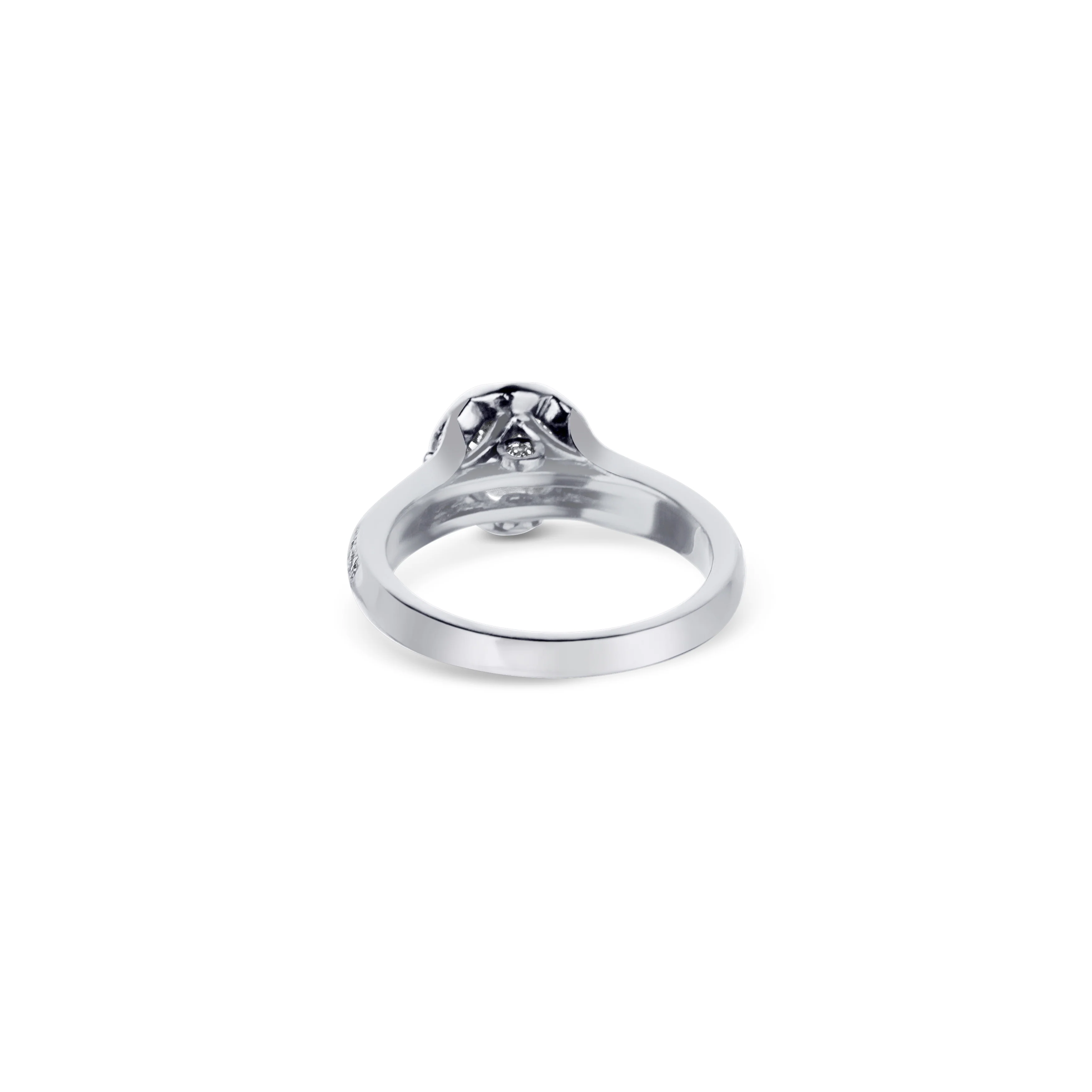 Platinum Round Brilliant Cut Diamond Engagement Ring - Image 4